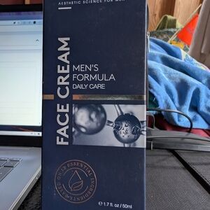 Men's Formula Daily Care Face Cream - Black